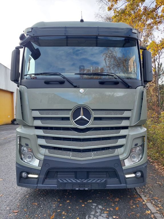 Mercedes-Benz Actros 2545 6x2, E6, Effer 265/6S Mercedes-Benz Actros 2545 6x2, E6, Effer 265/6S, 2x Stück - Crane truck, Dropside/ Flatbed truck: picture 4 Mercedes-Benz Actros 2545 6x2, E6, Effer 265/6S Mercedes-Benz Actros 2545 6x2, E6, Effer 265/6S, 2x Stück - Crane truck, Dropside/ Flatbed truck: picture 4