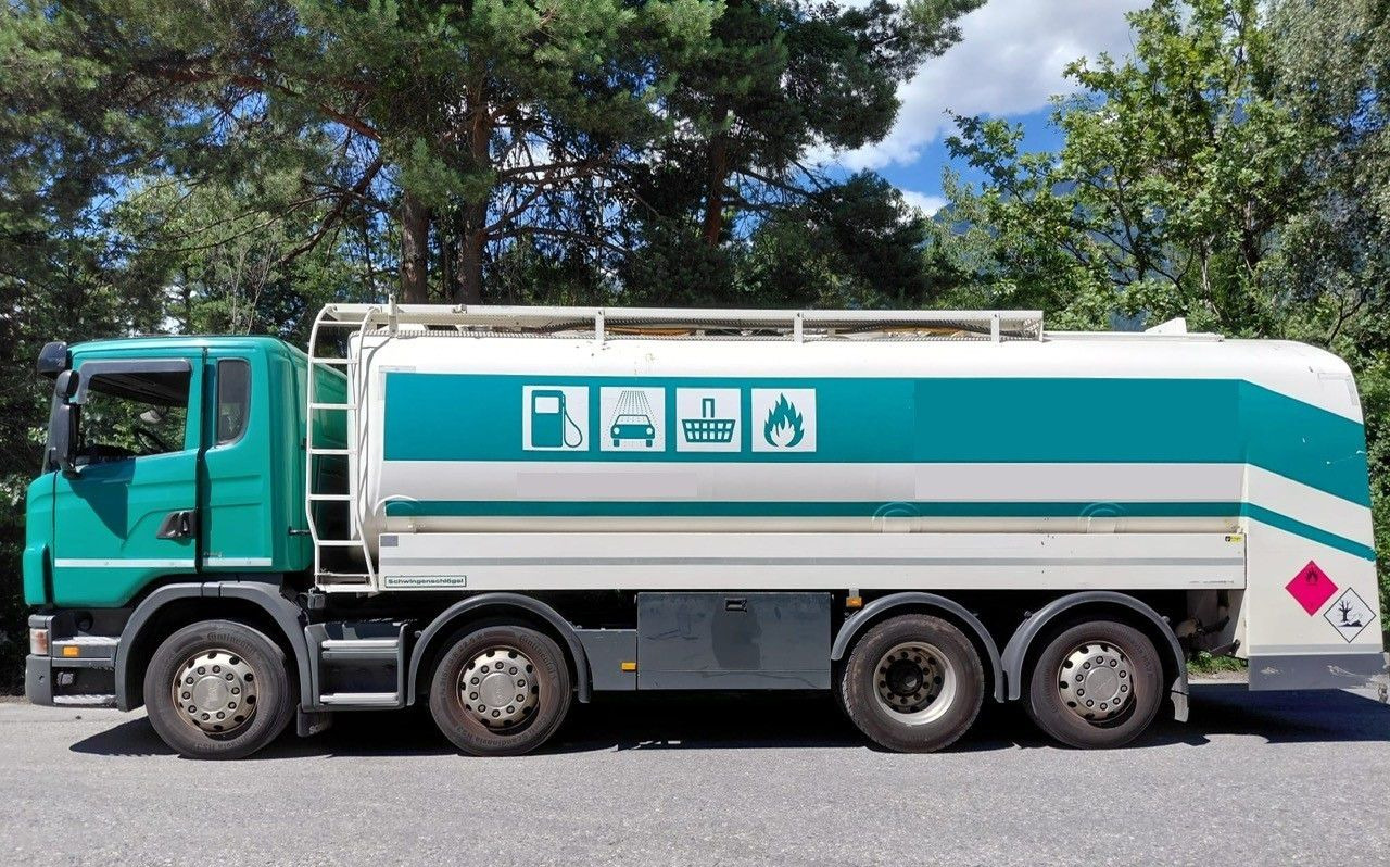 Scania G440 8x2, E5, Schwingenschloegel, 2 Kammern, ADR - Tank truck: picture 4 Scania G440 8x2, E5, Schwingenschloegel, 2 Kammern, ADR - Tank truck: picture 4
