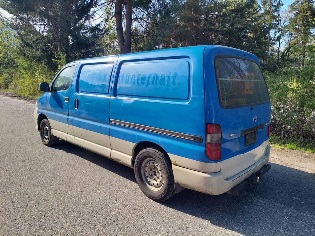 Toyota Hiace D-4D 2.5 4x4, Hochdruck Spülwagen 250bar - Panel van: picture 4 Toyota Hiace D-4D 2.5 4x4, Hochdruck Spülwagen 250bar - Panel van: picture 4