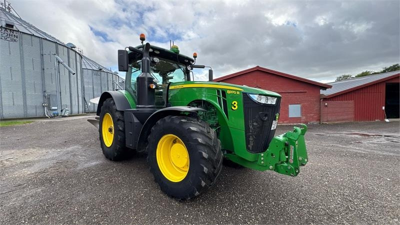 John Deere 8370R Autopower - Farm tractor: picture 1 John Deere 8370R Autopower - Farm tractor: picture 1