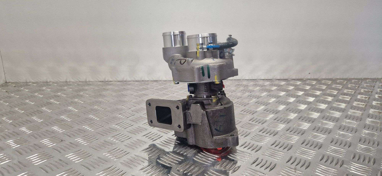 BorgWarner 53049880177 Turbo 55kw T4 JCB 320/A6431 - Engine and parts for Construction machinery: picture 2 BorgWarner 53049880177 Turbo 55kw T4 JCB 320/A6431 - Engine and parts for Construction machinery: picture 2