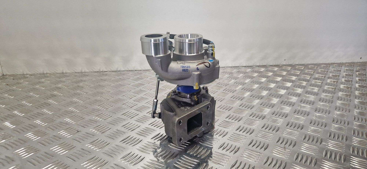 BorgWarner 53049880177 Turbo 55kw T4 JCB 320/A6431 - Engine and parts for Construction machinery: picture 1 BorgWarner 53049880177 Turbo 55kw T4 JCB 320/A6431 - Engine and parts for Construction machinery: picture 1