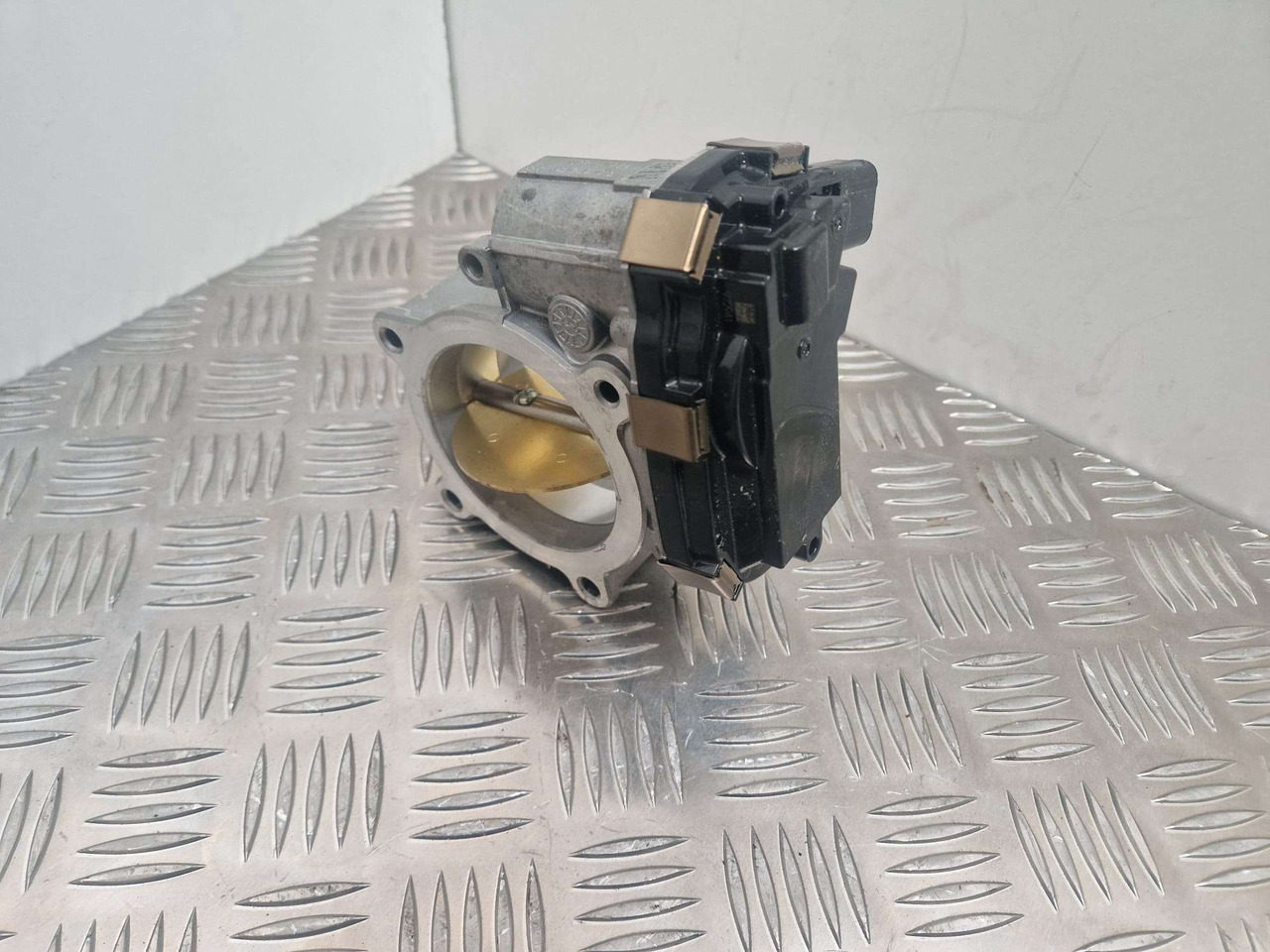 JCB hitachi throttle 320/05645 RMA72-800 - Engine and parts for Construction machinery: picture 1 JCB hitachi throttle 320/05645 RMA72-800 - Engine and parts for Construction machinery: picture 1