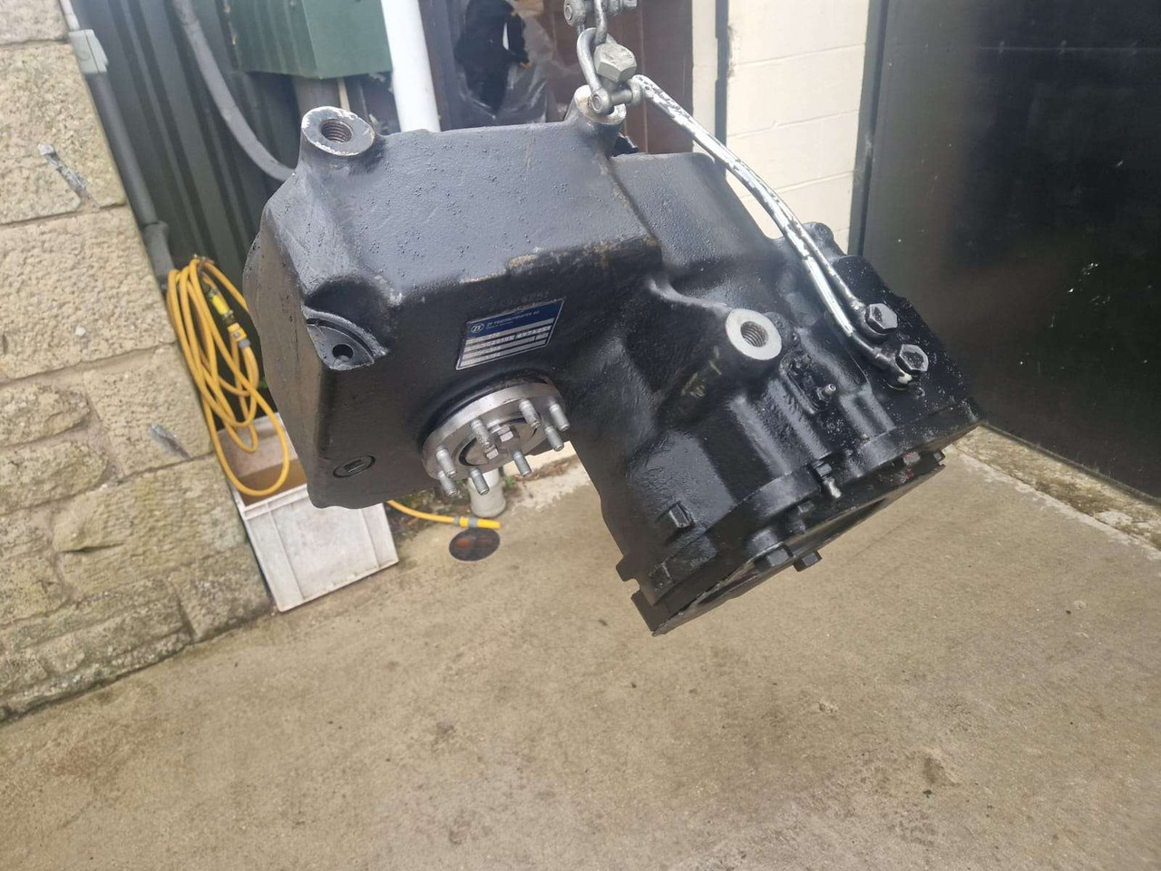ZF Transmission 2HL 270 UNUSED JCB 333/K4308 - Engine and parts for Construction machinery: picture 2 ZF Transmission 2HL 270 UNUSED JCB 333/K4308 - Engine and parts for Construction machinery: picture 2