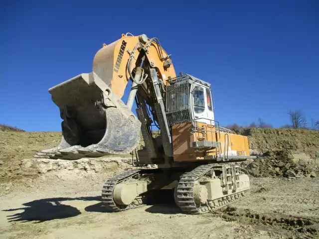 2013 Liebherr R 974 C Hochlöffel - Crawler excavator: picture 1 2013 Liebherr R 974 C Hochlöffel - Crawler excavator: picture 1