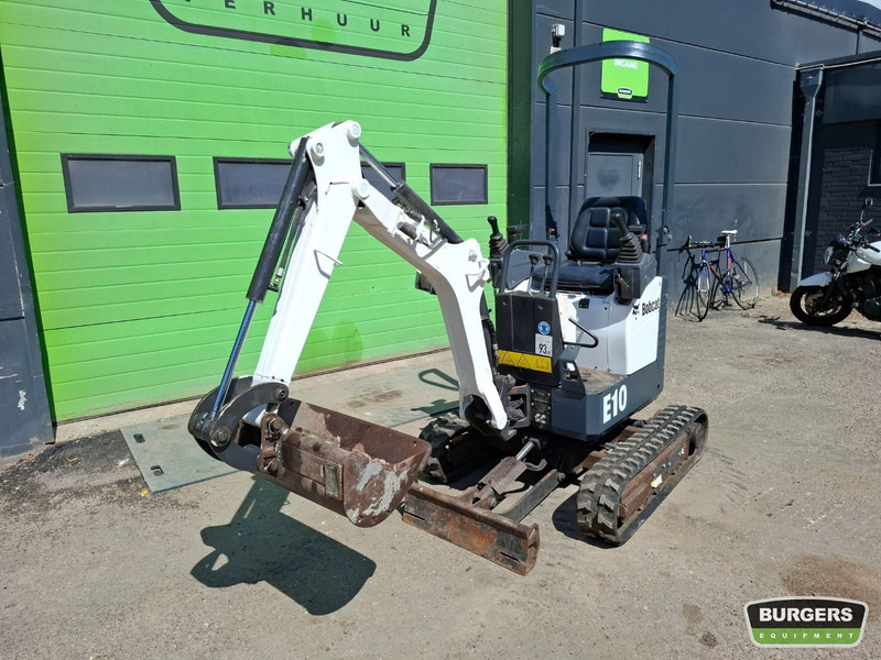 Bobcat E10 - Mini excavator: picture 2 Bobcat E10 - Mini excavator: picture 2