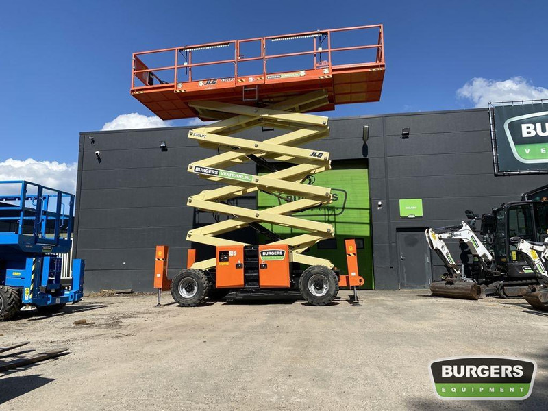 JLG 530LRT - Scissor lift: picture 1 JLG 530LRT - Scissor lift: picture 1