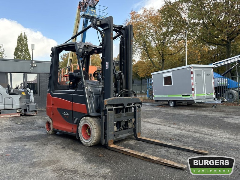 Linde E30H-01 600 - Electric forklift: picture 5 Linde E30H-01 600 - Electric forklift: picture 5