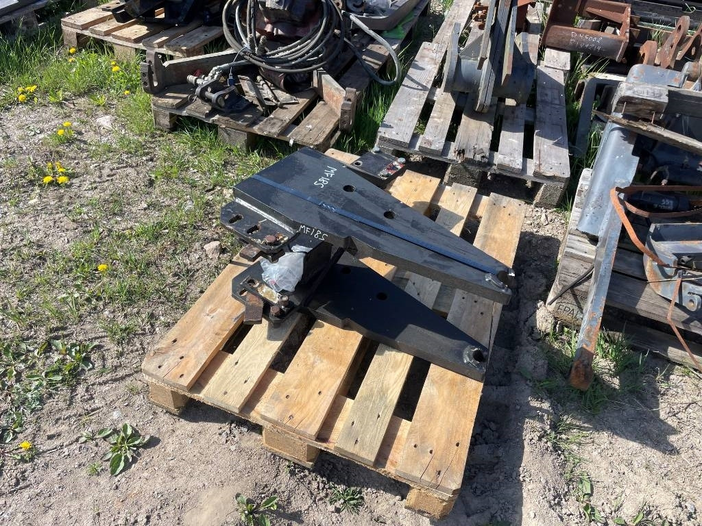 Lastarfäste Trima MF 185 165 175 - Attachment for Construction machinery: picture 2 Lastarfäste Trima MF 185 165 175 - Attachment for Construction machinery: picture 2