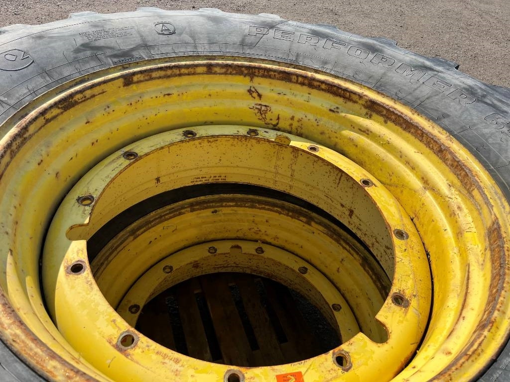 Firestone 650/65R42 till John Deere 7920 - Tire for Agricultural machinery: picture 3 Firestone 650/65R42 till John Deere 7920 - Tire for Agricultural machinery: picture 3
