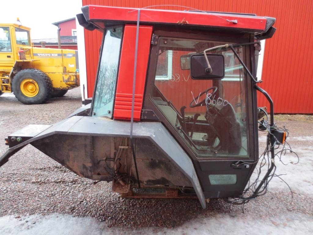 Valmet 8600 - Cab for Agricultural machinery: picture 2 Valmet 8600 - Cab for Agricultural machinery: picture 2