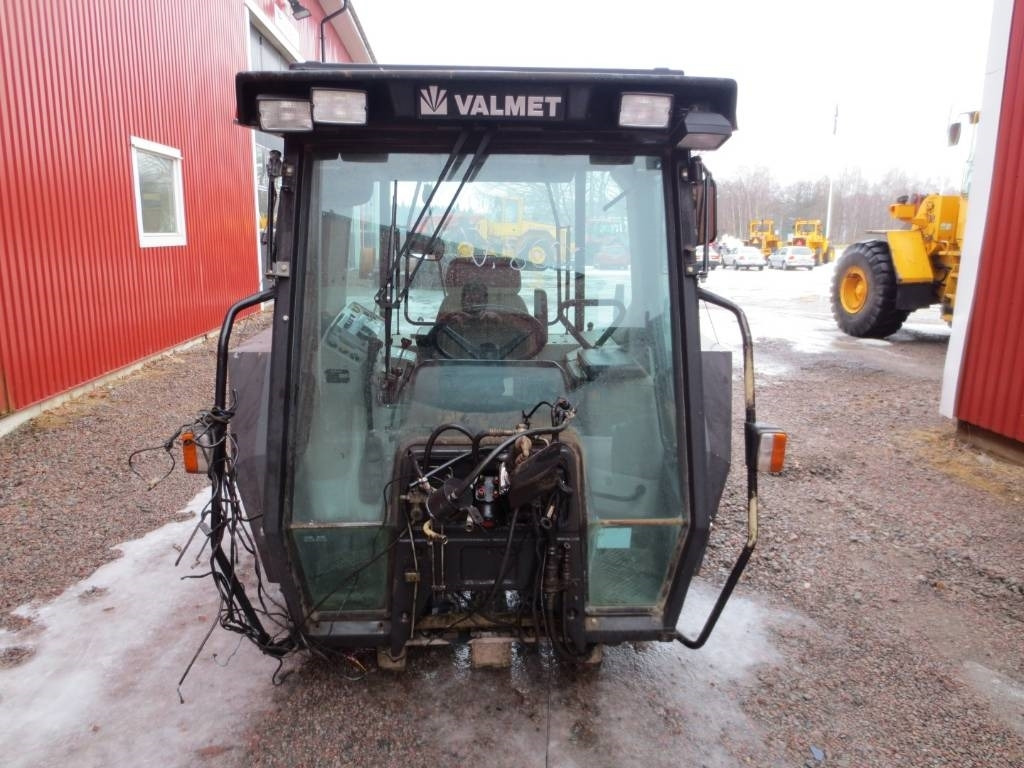 Valmet 8600 - Cab for Agricultural machinery: picture 1 Valmet 8600 - Cab for Agricultural machinery: picture 1