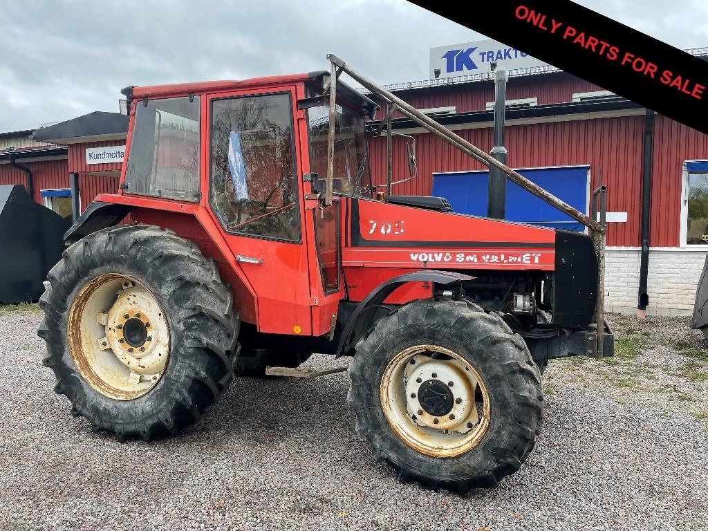 Valtra Valmet 705 Dismantled. Only spare parts - Farm tractor: picture 1 Valtra Valmet 705 Dismantled. Only spare parts - Farm tractor: picture 1