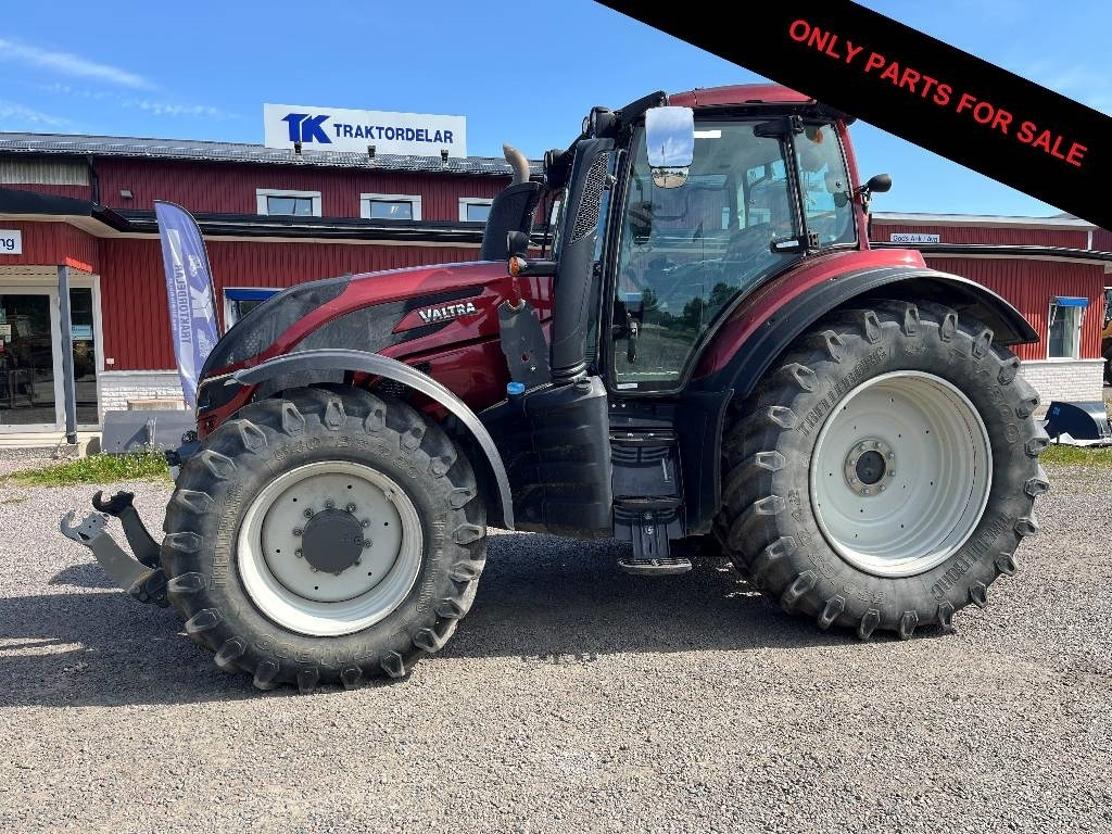 Valtra Valmet T174E Dismantled. Only spare parts  - Farm tractor: picture 1 Valtra Valmet T174E Dismantled. Only spare parts  - Farm tractor: picture 1