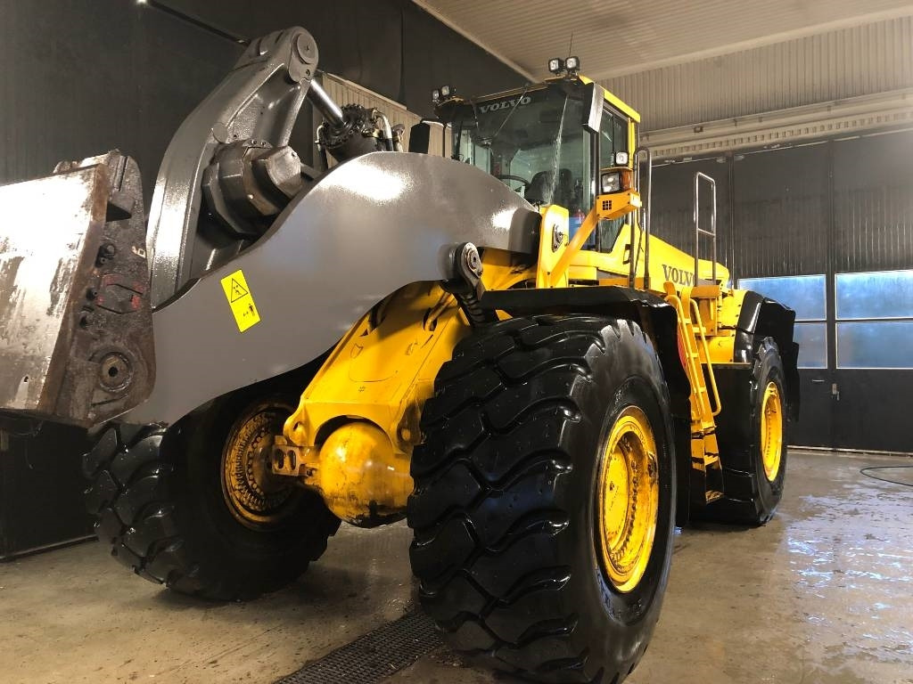 Volvo L 350 F Dismantled for parts - Wheel loader: picture 2 Volvo L 350 F Dismantled for parts - Wheel loader: picture 2