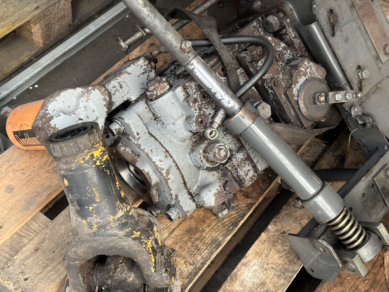 Claas 480 Wałek Napędu Skrzyni Biegów 0007694080 0006379471 0006376880 - Drive shaft for Agricultural machinery: picture 4 Claas 480 Wałek Napędu Skrzyni Biegów 0007694080 0006379471 0006376880 - Drive shaft for Agricultural machinery: picture 4