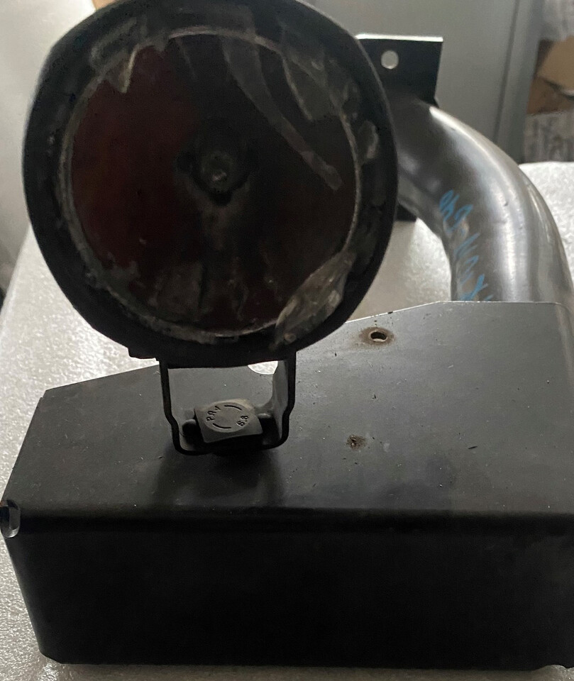 Claas Arion 640 - Lampy / Mocowania Lamp / Reflektory - Lights/ Lighting for Agricultural machinery: picture 4 Claas Arion 640 - Lampy / Mocowania Lamp / Reflektory - Lights/ Lighting for Agricultural machinery: picture 4