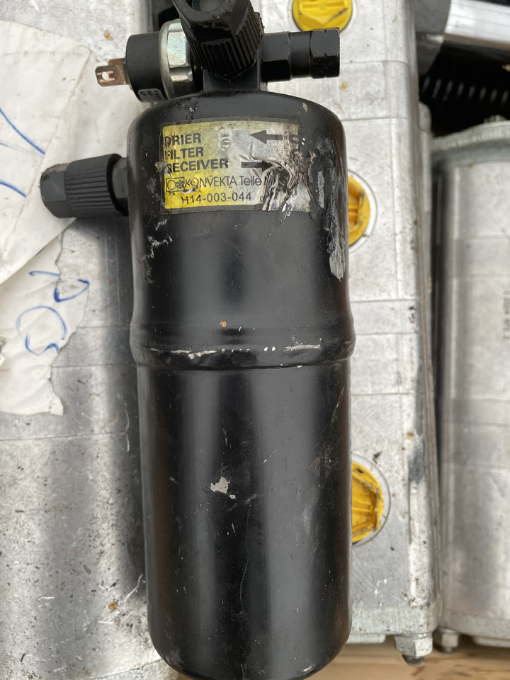 Claas Lexion - osuszacz klimatyzacji 0000695152 - A/C part for Agricultural machinery: picture 1 Claas Lexion - osuszacz klimatyzacji 0000695152 - A/C part for Agricultural machinery: picture 1