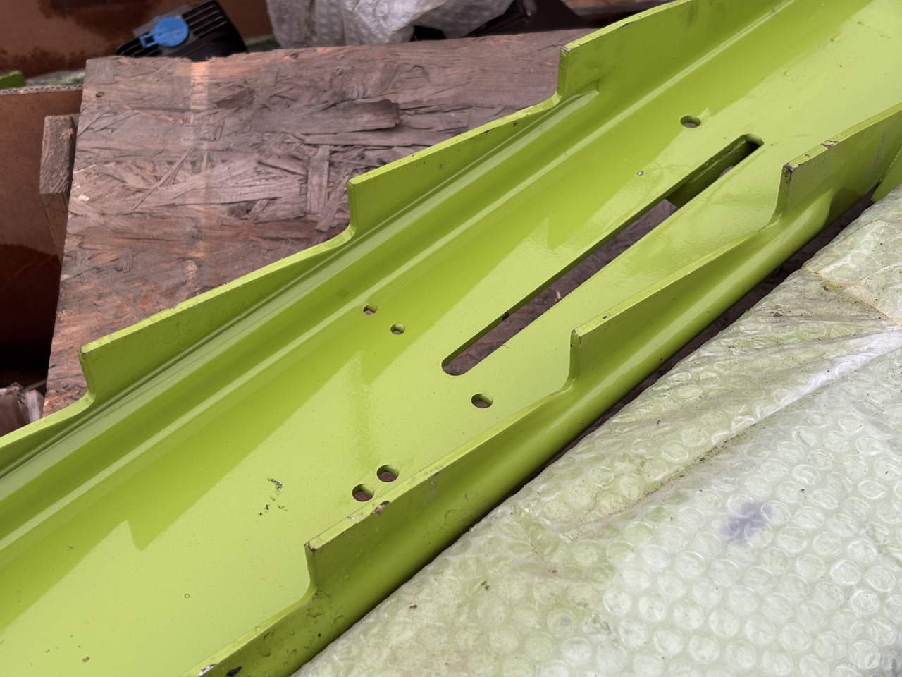 Claas Quadrant 1200 2100 2200 RC RF N Blacha NOWA 0008176532 0008174561 0008164533 - Body and exterior for Agricultural machinery: picture 4 Claas Quadrant 1200 2100 2200 RC RF N Blacha NOWA 0008176532 0008174561 0008164533 - Body and exterior for Agricultural machinery: picture 4