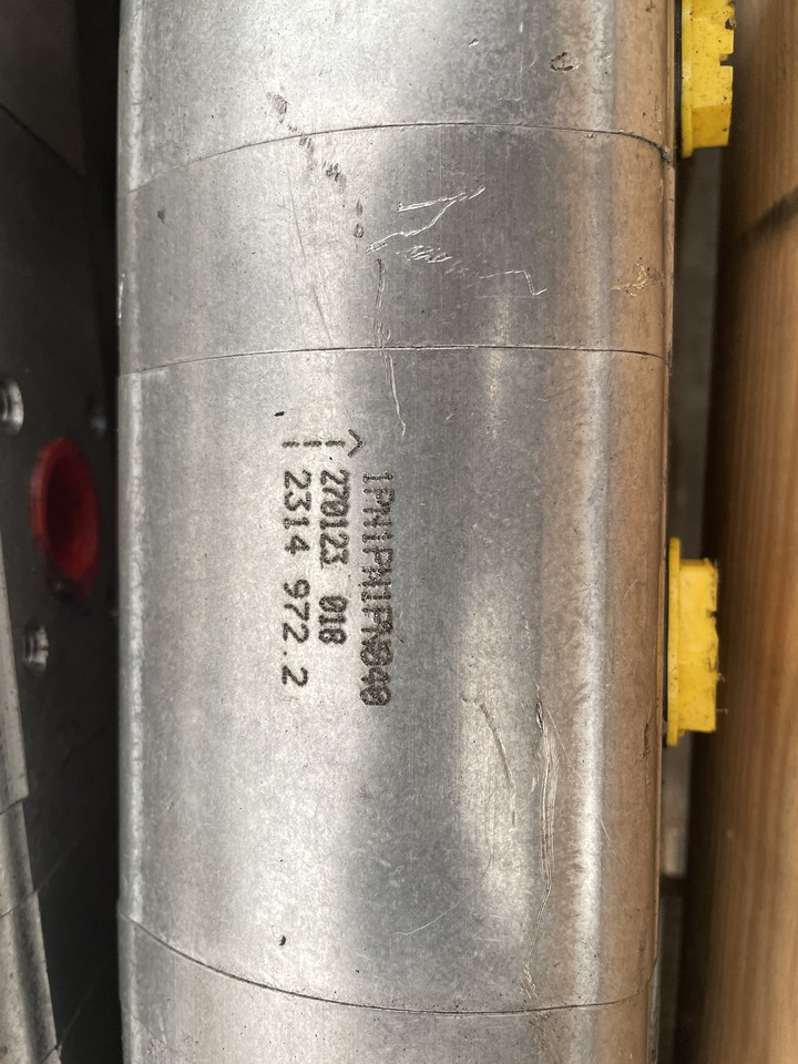 Claas Trion - pompa zębata hydrauliczna 0023149723 0023149722 - Hydraulic pump for Agricultural machinery: picture 2 Claas Trion - pompa zębata hydrauliczna 0023149723 0023149722 - Hydraulic pump for Agricultural machinery: picture 2