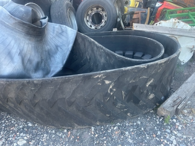 Claas lexion terra track gąsienice gumowe - Track for Combine harvester: picture 1 Claas lexion terra track gąsienice gumowe - Track for Combine harvester: picture 1