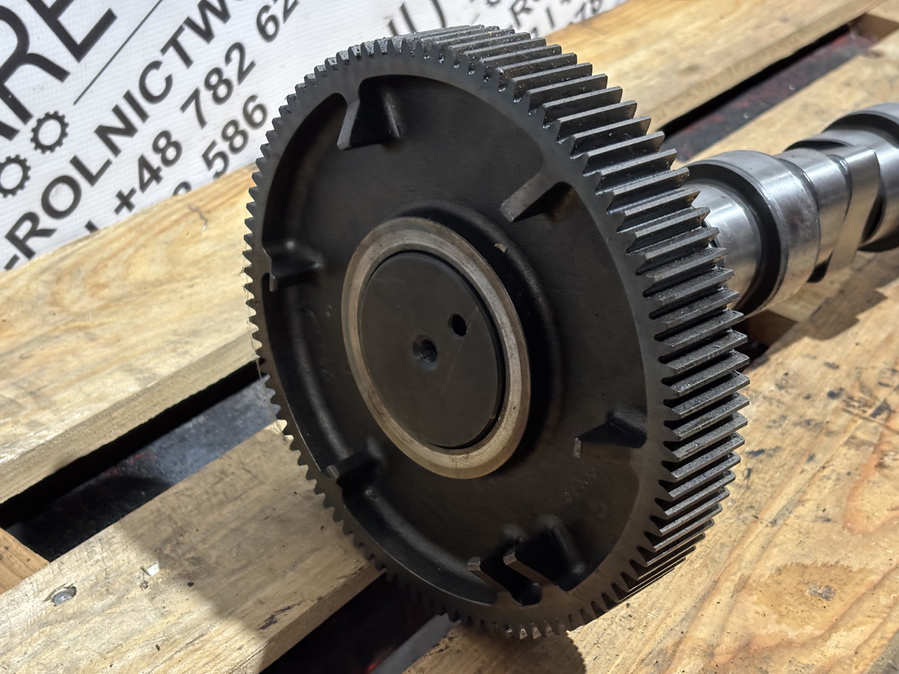 DEUTZ 04909274 04902099 TCD 2013 L6 4V / TCD 7.8 L6 Wałek Rozrządu - Camshaft for Agricultural machinery: picture 3 DEUTZ 04909274 04902099 TCD 2013 L6 4V / TCD 7.8 L6 Wałek Rozrządu - Camshaft for Agricultural machinery: picture 3