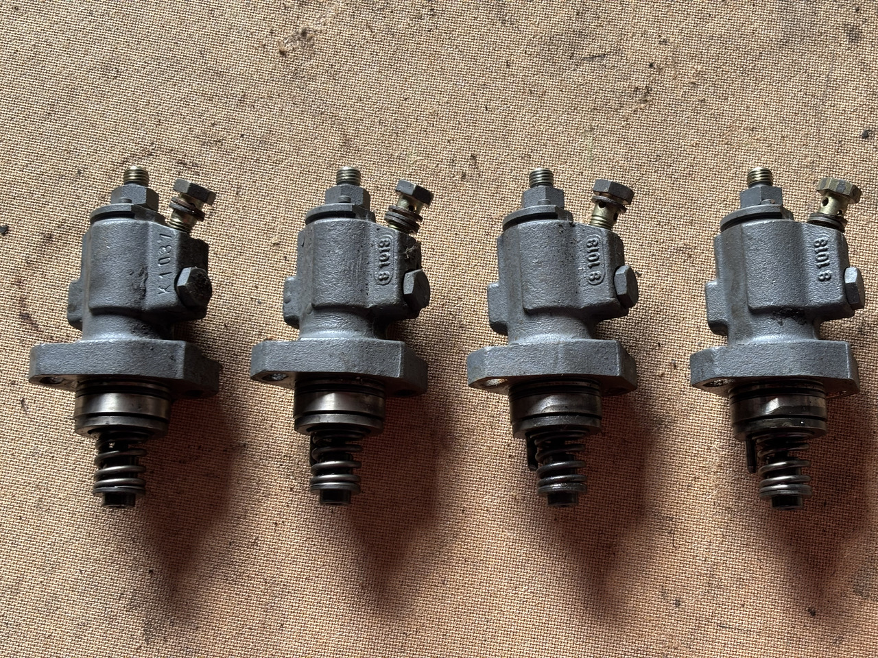 Deutz TD2011 D2011 D2011L04W Pompka wtryskowaPC1M2074 04287049 - Fuel pump: picture 3 Deutz TD2011 D2011 D2011L04W Pompka wtryskowaPC1M2074 04287049 - Fuel pump: picture 3