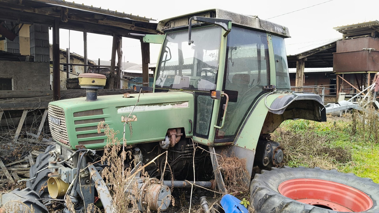 Fendt 309 - na części - błotniki - Body and exterior for Farm tractor: picture 2 Fendt 309 - na części - błotniki - Body and exterior for Farm tractor: picture 2
