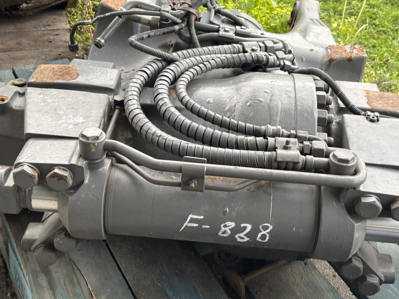 Fendt 828 Obudowa Łączona Osi 755/137 F835300020260 F835300020250 - Axle and parts for Agricultural machinery: picture 3 Fendt 828 Obudowa Łączona Osi 755/137 F835300020260 F835300020250 - Axle and parts for Agricultural machinery: picture 3