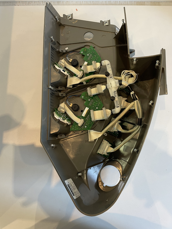 Fendt 920 -pulpit panel sterujący F718970071020 - Cab and interior for Agricultural machinery: picture 4 Fendt 920 -pulpit panel sterujący F718970071020 - Cab and interior for Agricultural machinery: picture 4