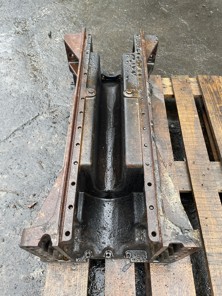 Fendt 930 MAN D0836 - miska olejowa F926202510020 51.05801-6121 - Oil pan for Agricultural machinery: picture 3 Fendt 930 MAN D0836 - miska olejowa F926202510020 51.05801-6121 - Oil pan for Agricultural machinery: picture 3