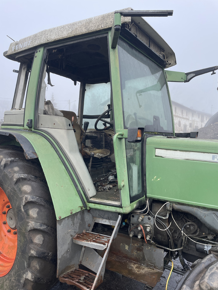 Fendt Farmer 309 - kabina dach drzwi - Door and parts for Agricultural machinery: picture 2 Fendt Farmer 309 - kabina dach drzwi - Door and parts for Agricultural machinery: picture 2