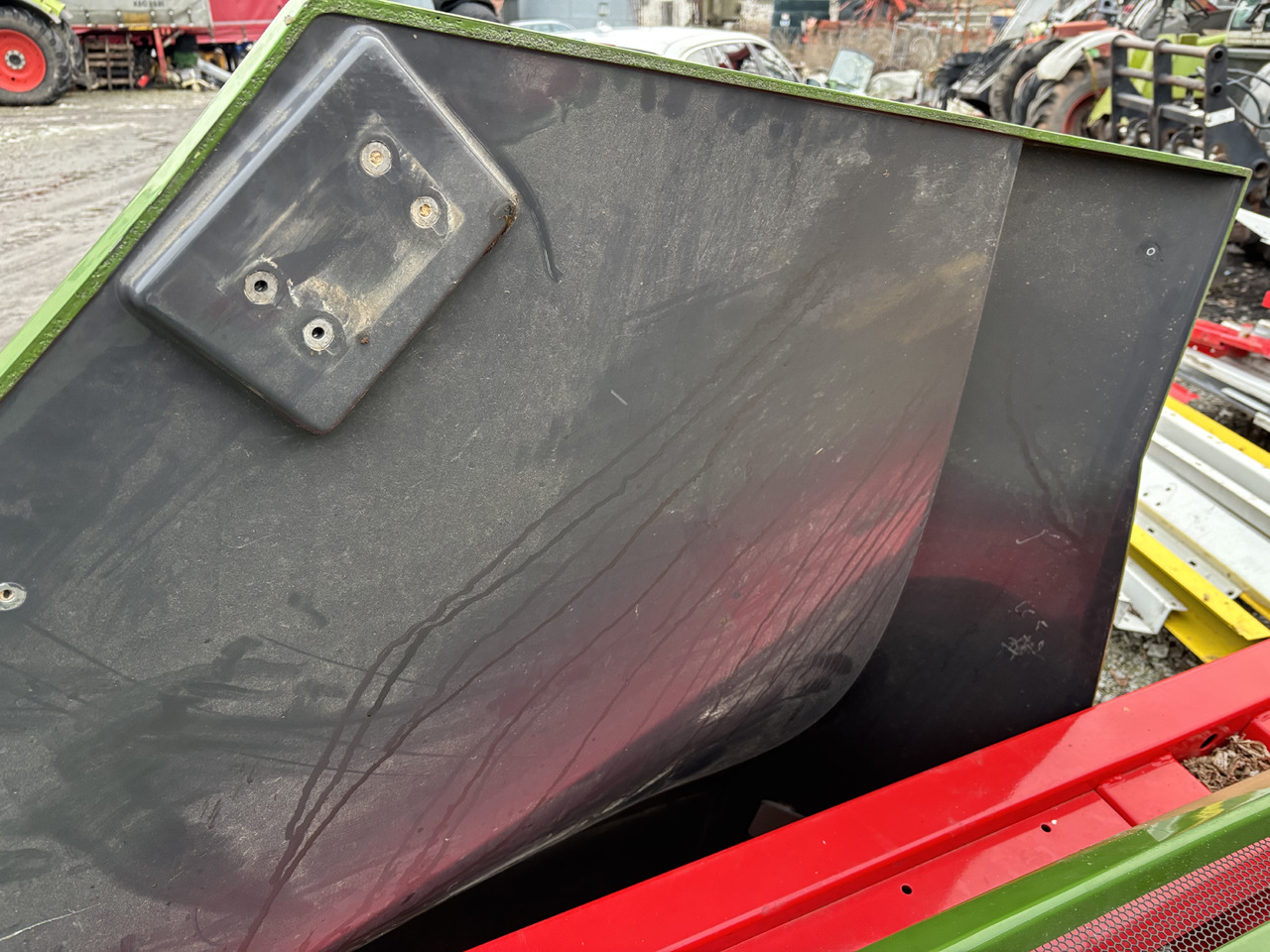 Fendt Katana 65 S4 650 Gen3 85 S4 Owiewka Prawa Obudowa Prawa Klapa H653500133142 - Body and exterior for Agricultural machinery: picture 5 Fendt Katana 65 S4 650 Gen3 85 S4 Owiewka Prawa Obudowa Prawa Klapa H653500133142 - Body and exterior for Agricultural machinery: picture 5