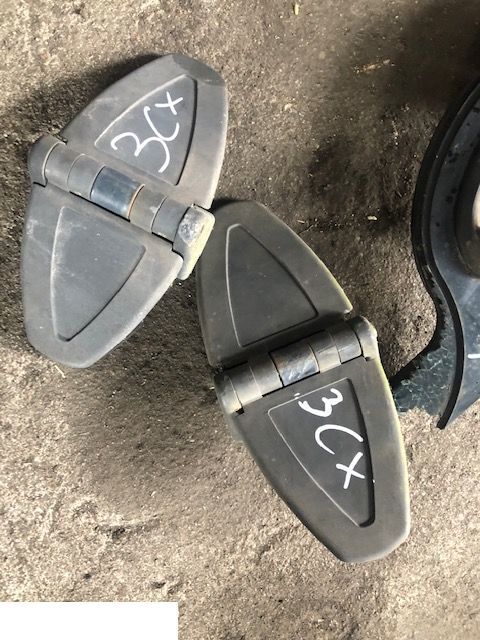 JCB 3cx 4cx - Zawiasy Drzwi - Door and parts for Construction machinery: picture 1 JCB 3cx 4cx - Zawiasy Drzwi - Door and parts for Construction machinery: picture 1