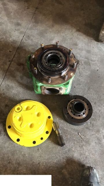 John Deere 3220 - Piasta - Wheel hub for Agricultural machinery: picture 3 John Deere 3220 - Piasta - Wheel hub for Agricultural machinery: picture 3