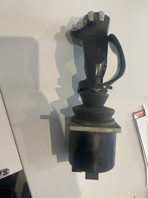 John Deere 3420 Joystick | Dźojstik AZ61613 - Gear stick for Farm tractor: picture 1 John Deere 3420 Joystick | Dźojstik AZ61613 - Gear stick for Farm tractor: picture 1