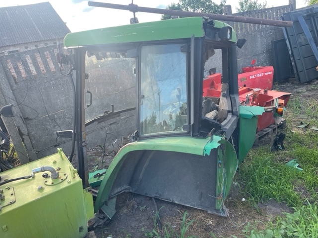 John Deere 6100 | 6200 | 6300 | 6400 - Kabina ~ Szkielet - Cab for Agricultural machinery: picture 1 John Deere 6100 | 6200 | 6300 | 6400 - Kabina ~ Szkielet - Cab for Agricultural machinery: picture 1