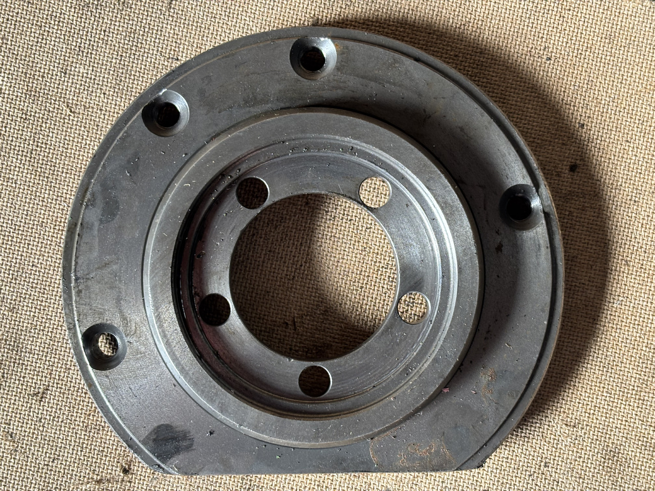 John Deere 6130 6230 6405 7220 Obudowa Łożyska L151656 - Engine bearing for Agricultural machinery: picture 2 John Deere 6130 6230 6405 7220 Obudowa Łożyska L151656 - Engine bearing for Agricultural machinery: picture 2