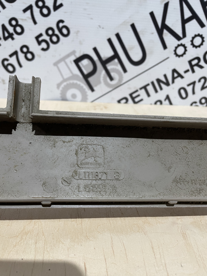 John Deere 6920S - plastik panel wnętrza L111871 L159114 - Cab and interior for Agricultural machinery: picture 3 John Deere 6920S - plastik panel wnętrza L111871 L159114 - Cab and interior for Agricultural machinery: picture 3