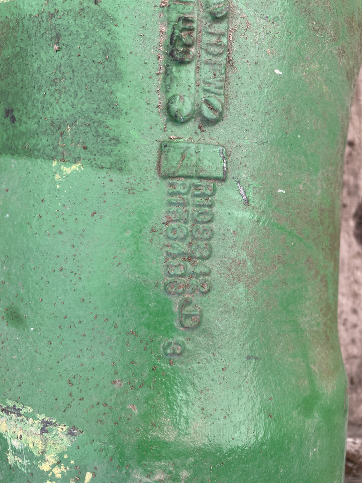 John Deere 8210 8310 8410 8230 8330 8430 - zwolnica - obudowa R156486 R108842 - Final drive for Agricultural machinery: picture 2 John Deere 8210 8310 8410 8230 8330 8430 - zwolnica - obudowa R156486 R108842 - Final drive for Agricultural machinery: picture 2