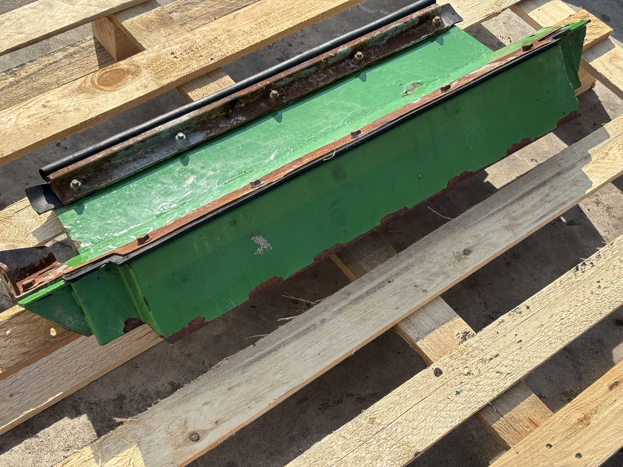 John Deere 8600 Kaptur Osłona Maska AXE46452 - Hood for Agricultural machinery: picture 4 John Deere 8600 Kaptur Osłona Maska AXE46452 - Hood for Agricultural machinery: picture 4