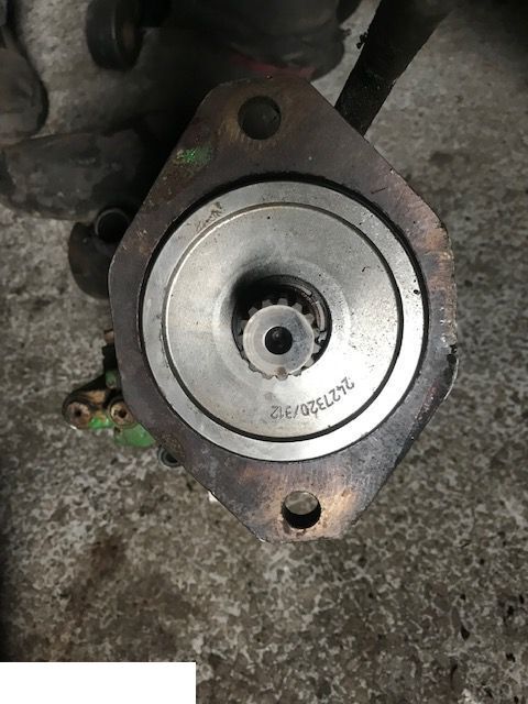 John Deere - Pompa Oleju - Oil pump for Agricultural machinery: picture 3 John Deere - Pompa Oleju - Oil pump for Agricultural machinery: picture 3