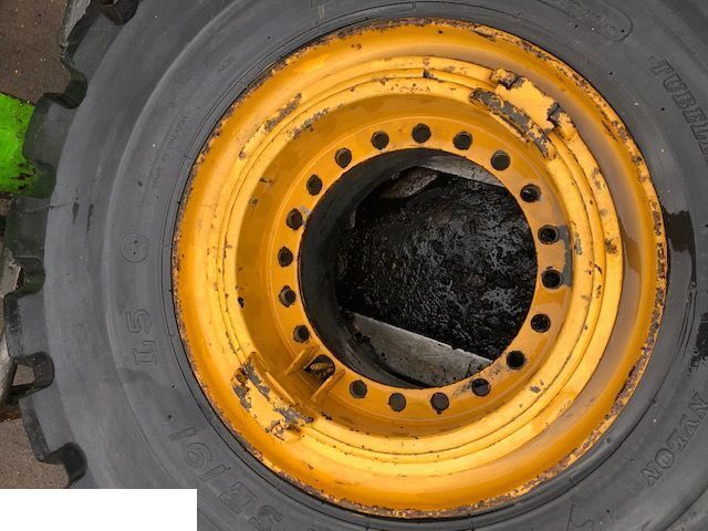 Liebherr Koło Do Ładowarki 26.5x25 - Wheel and tire package for Construction machinery: picture 3 Liebherr Koło Do Ładowarki 26.5x25 - Wheel and tire package for Construction machinery: picture 3
