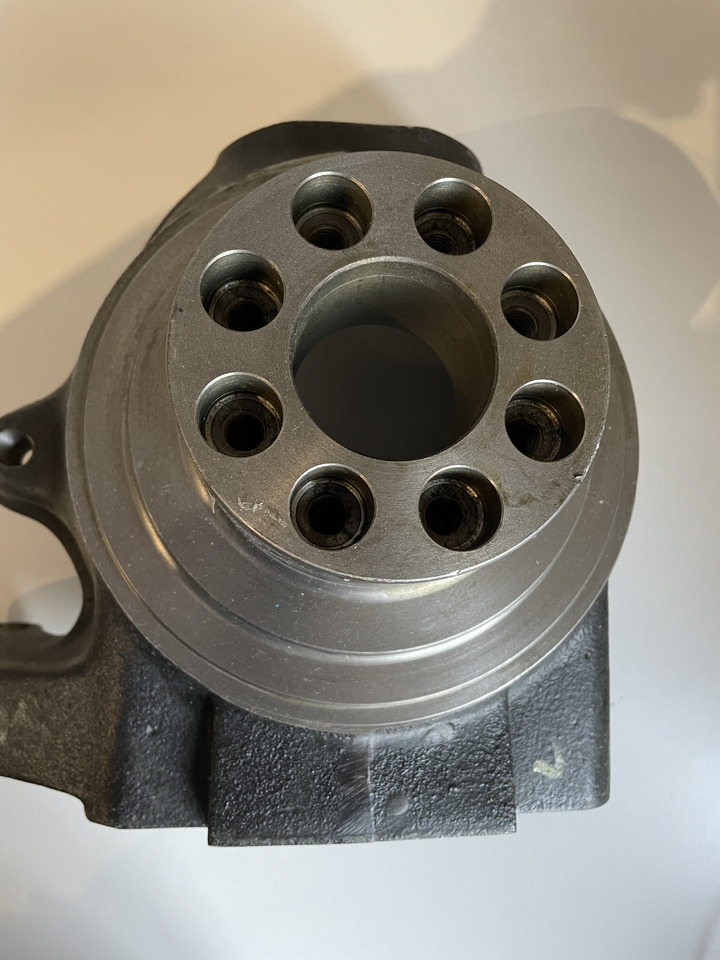 Massey Case Carraro 144 - zwrotnica lewa NOWA GWARANCJA 72715707 - Steering knuckle for Agricultural machinery: picture 5 Massey Case Carraro 144 - zwrotnica lewa NOWA GWARANCJA 72715707 - Steering knuckle for Agricultural machinery: picture 5