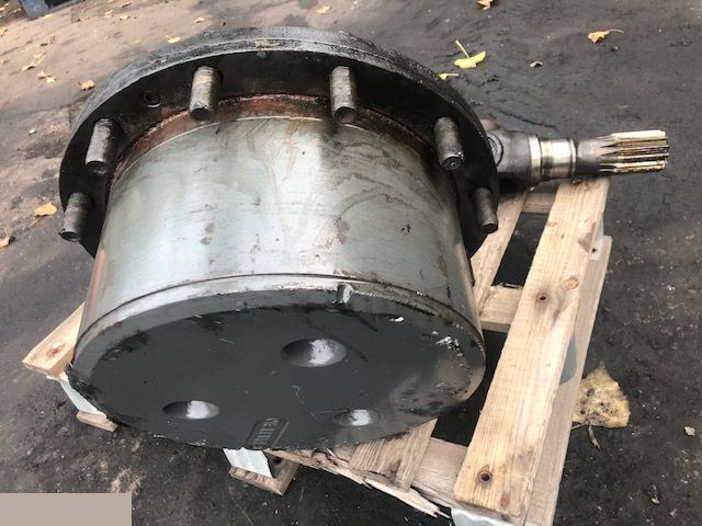 Massey Ferguson 8600 - Zwolnica - Final drive for Agricultural machinery: picture 1 Massey Ferguson 8600 - Zwolnica - Final drive for Agricultural machinery: picture 1