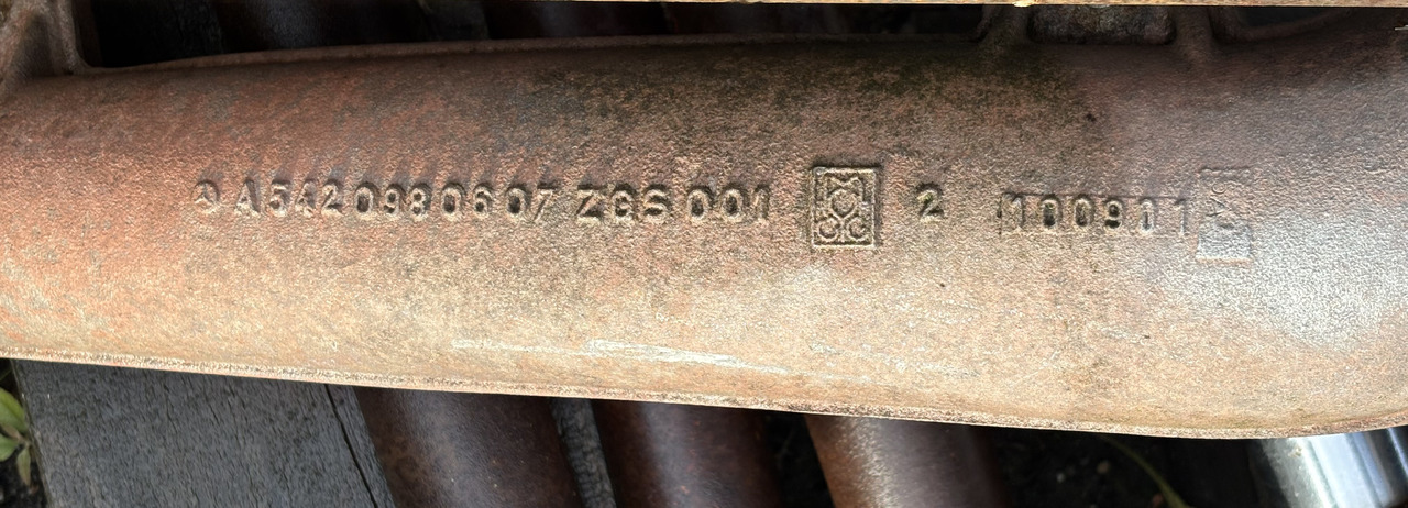 Mercedes A5420980607 5420980607 Kolektor - Exhaust manifold for Truck: picture 2 Mercedes A5420980607 5420980607 Kolektor - Exhaust manifold for Truck: picture 2