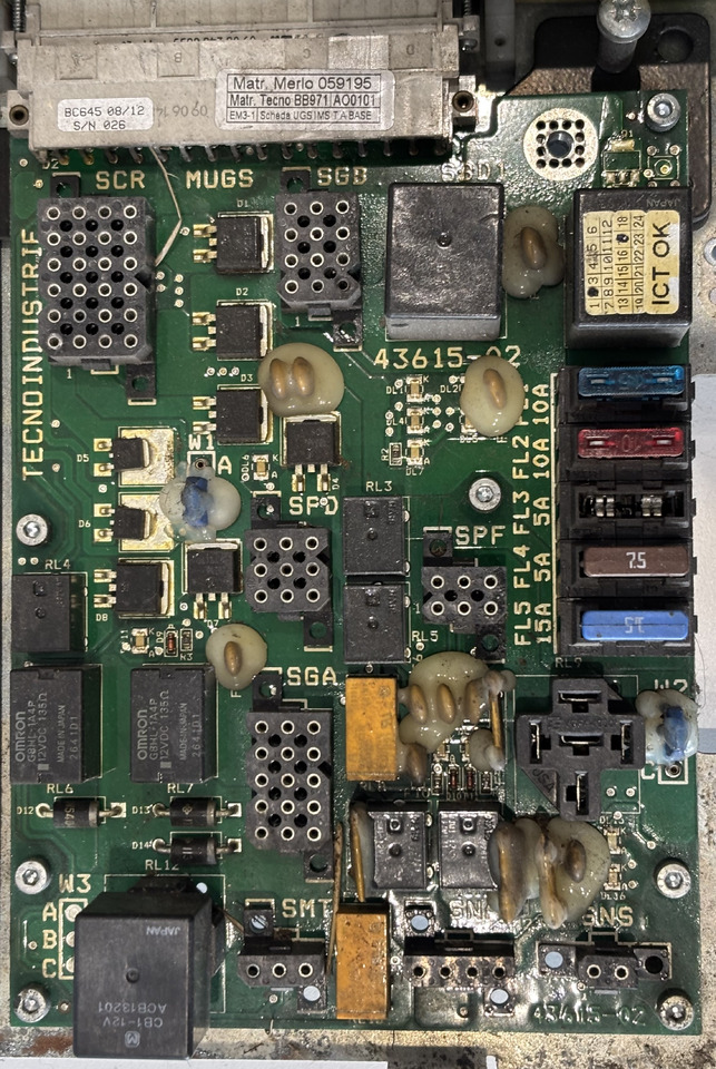 Merlo 059195 Kontroler Płyta Elektroniczna ECU MUGS UGS SGB Sterownik Bezpiecznik - ECU for Agricultural machinery: picture 1 Merlo 059195 Kontroler Płyta Elektroniczna ECU MUGS UGS SGB Sterownik Bezpiecznik - ECU for Agricultural machinery: picture 1