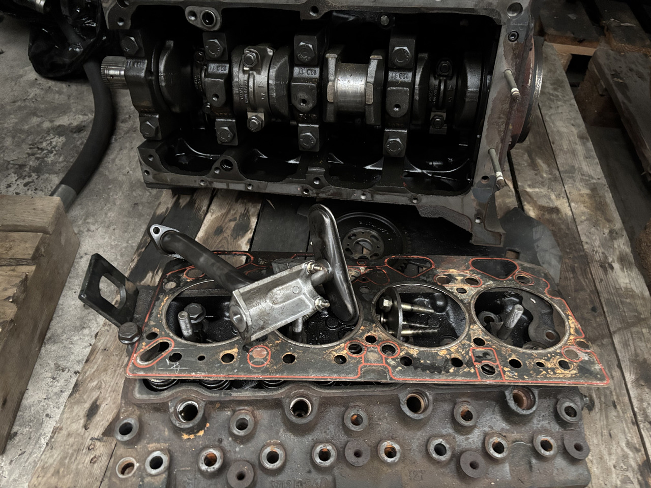 Perkins 1906/2200 Silnik Miska Wał Koło Zamachowe CZĘŚCI - Flywheel for Agricultural machinery: picture 2 Perkins 1906/2200 Silnik Miska Wał Koło Zamachowe CZĘŚCI - Flywheel for Agricultural machinery: picture 2