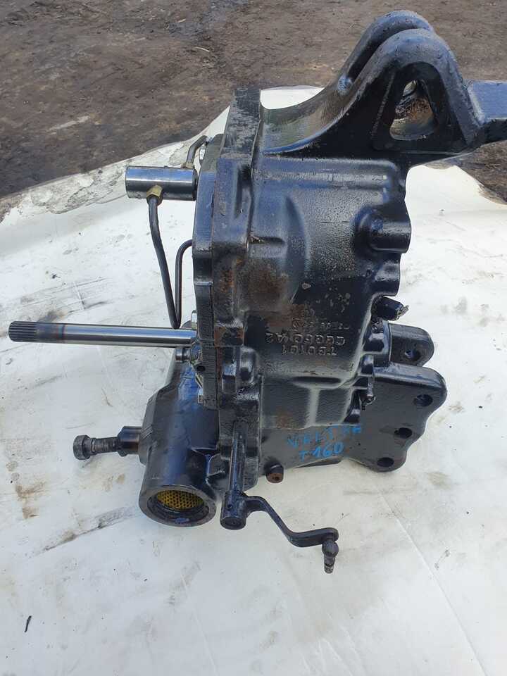 Steering knuckle for Agricultural machinery Valtra T190  - Zwolnica - Zwrotnica - Półoś - Skrzynia - Silnik - Siłowniki - Tylny WOM: picture 14