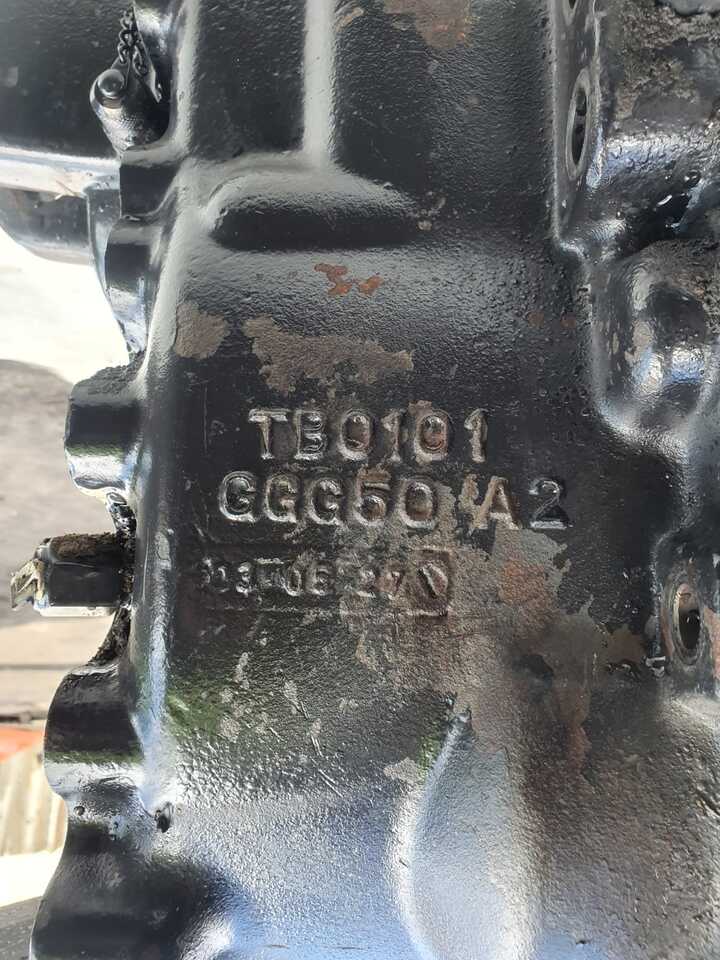 Steering knuckle for Agricultural machinery Valtra T190  - Zwolnica - Zwrotnica - Półoś - Skrzynia - Silnik - Siłowniki - Tylny WOM: picture 6